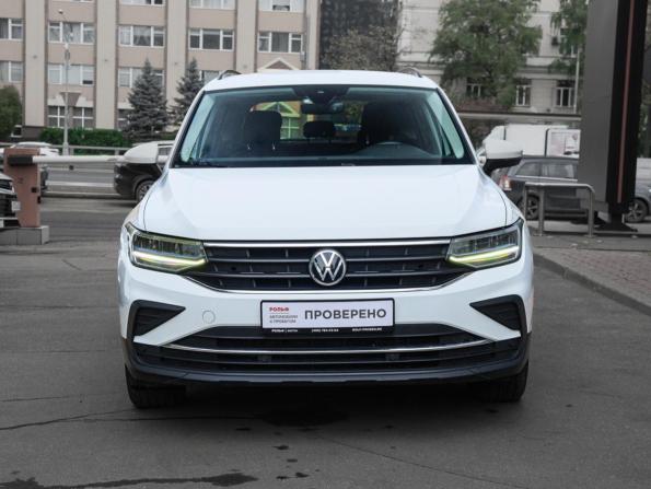 Volkswagen Tiguan II Рестайлинг с пробегом 2021 года, цена 2 600 000 рублей, 103000 км, внедорожник, Автокод Объявления