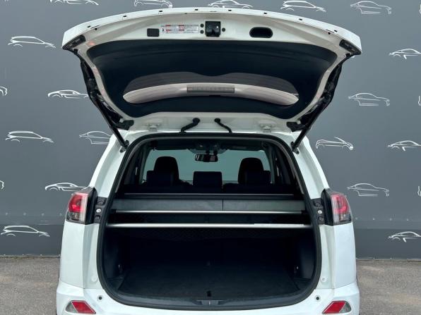Toyota RAV4 IV (XA40) Рестайлинг с пробегом 2019 года, цена 2 589 400 рублей, 140800 км, внедорожник, Автокод Объявления