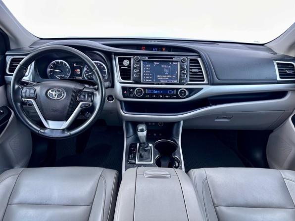 Toyota Highlander III (XU50) Рестайлинг с пробегом 2017 года, цена 3 190 000 рублей, 112000 км, внедорожник, Автокод Объявления