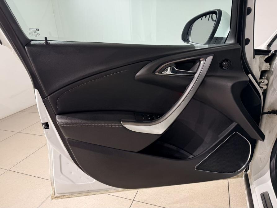 Opel Astra J Москва  - изображение 18