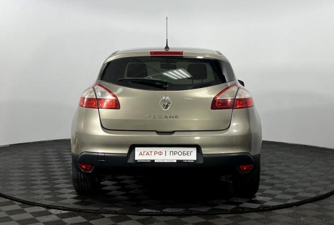 Renault Megane III Рестайлинг с пробегом 2012 года, цена 710 000 рублей, 136492 км, хэтчбек, Автокод Объявления
