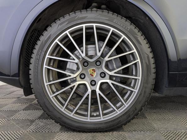 Porsche Cayenne III с пробегом 2021 года, цена 9 746 100 рублей, 39110 км, внедорожник, Автокод Объявления