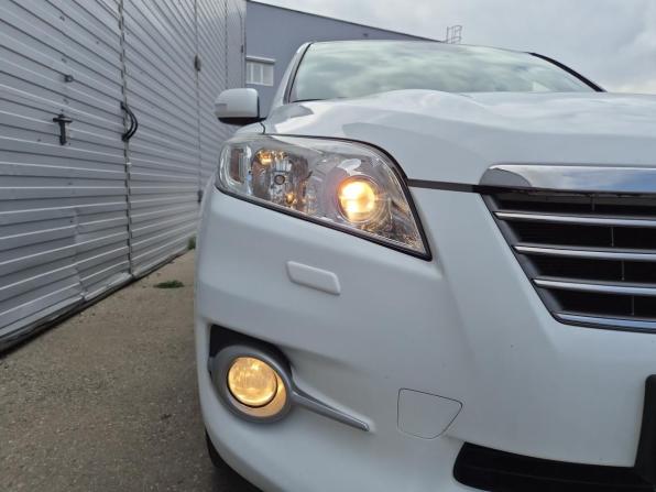 Toyota RAV4 III (XA30) Рестайлинг с пробегом 2012 года, цена 1 697 000 рублей, 93128 км, внедорожник, Автокод Объявления
