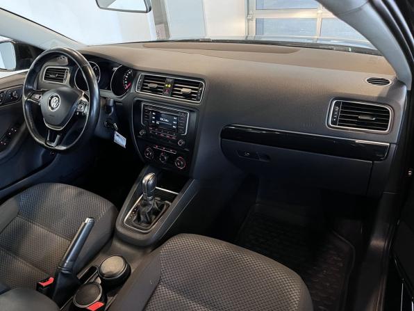 Volkswagen Jetta VI Рестайлинг с пробегом 2018 года, цена 1 515 000 рублей, 177422 км, седан, Автокод Объявления