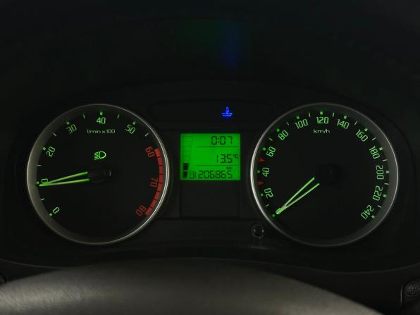 Skoda Fabia II с пробегом 2009 года, цена 420 000 рублей, 206863 км, хэтчбек, Автокод Объявления