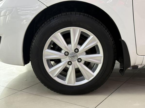 Toyota Yaris II Рестайлинг с пробегом 2010 года, цена 665 000 рублей, 97969 км, хэтчбек, Автокод Объявления