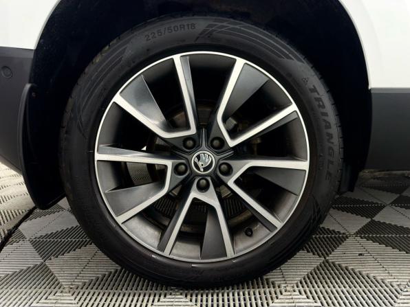 Skoda Karoq I с пробегом 2020 года, цена 2 429 000 рублей, 98215 км, внедорожник, Автокод Объявления