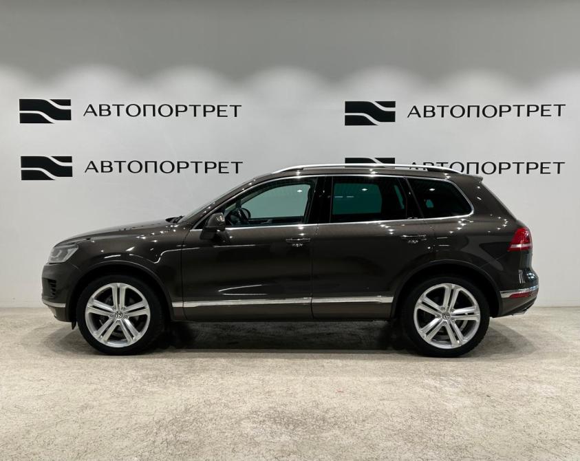Volkswagen Touareg II Рестайлинг Санкт-Петербург  - изображение 4