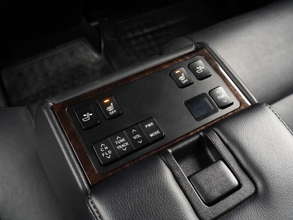 Toyota Camry VII (XV50) Рестайлинг с пробегом 2015 года, цена 2 449 000 рублей, 179319 км, седан, Автокод Объявления