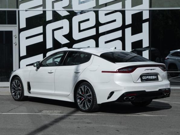 Kia Stinger I с пробегом 2018 года, цена 2 479 000 рублей, 131338 км, лифтбек, Автокод Объявления