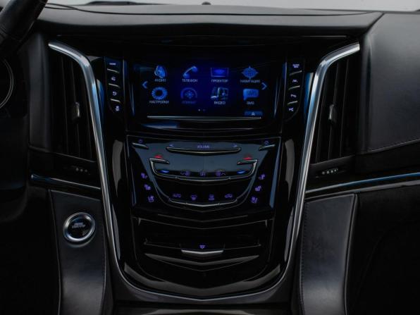 Cadillac Escalade IV с пробегом 2019 года, цена 3 808 000 рублей, 236952 км, внедорожник, Автокод Объявления