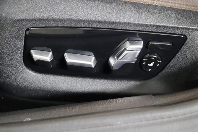 BMW 5 серии VII (G30/G31/G38) с пробегом 2018 года, цена 3 439 990 рублей, 195253 км, седан, Автокод Объявления