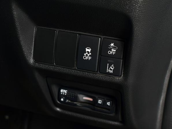 Honda Stepwgn V Рестайлинг с пробегом 2019 года, цена 2 119 995 рублей, 117247 км, минивэн, Автокод Объявления