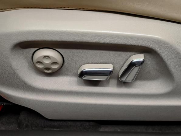 Audi Q5 I (8R) Рестайлинг с пробегом 2013 года, цена 1 700 000 рублей, 230419 км, внедорожник, Автокод Объявления