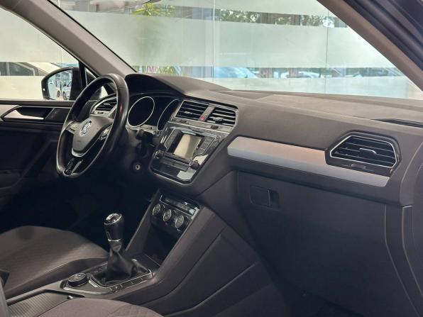 Volkswagen Tiguan II с пробегом 2017 года, цена 2 077 000 рублей, 132557 км, внедорожник, Автокод Объявления