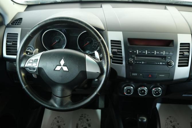 Mitsubishi Outlander II Рестайлинг с пробегом 2011 года, цена 1 279 000 рублей, 175000 км, внедорожник, Автокод Объявления