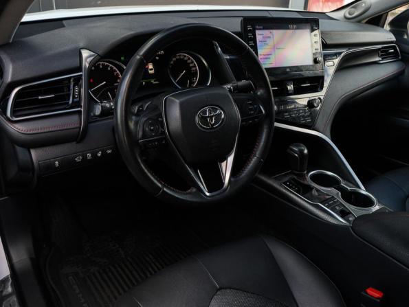 Toyota Camry VIII (XV70) Рестайлинг с пробегом 2021 года, цена 3 499 000 рублей, 79150 км, седан, Автокод Объявления