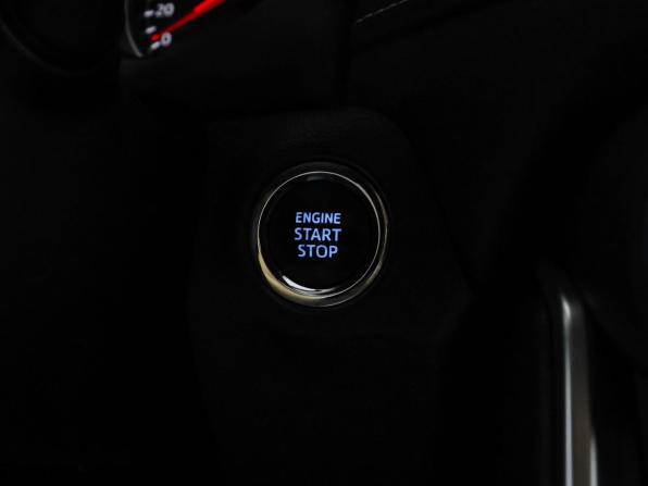 Toyota RAV4 V (XA50) с пробегом 2019 года, цена 2 899 000 рублей, 156365 км, внедорожник, Автокод Объявления