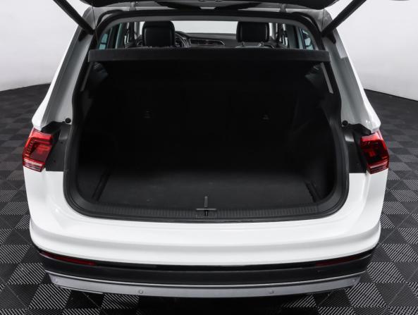 Volkswagen Tiguan II с пробегом 2019 года, цена 3 064 000 рублей, 46603 км, внедорожник, Автокод Объявления