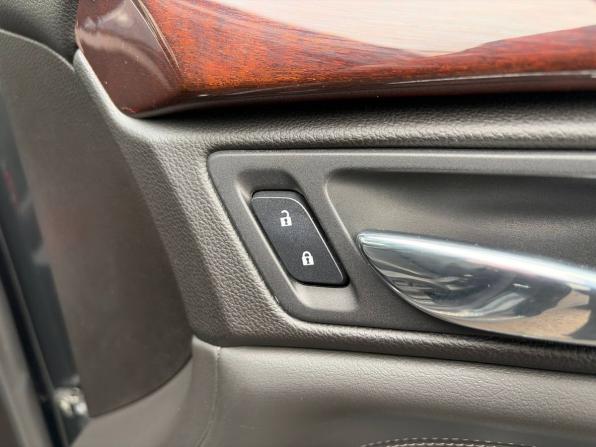 Cadillac SRX II Рестайлинг с пробегом 2013 года, цена 1 485 000 рублей, 171000 км, внедорожник, Автокод Объявления