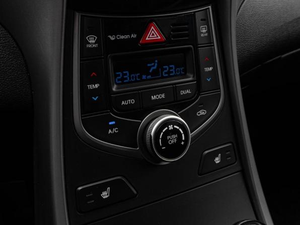 Hyundai Elantra VI (AD) с пробегом 2015 года, цена 1 136 000 рублей, 160200 км, седан, Автокод Объявления