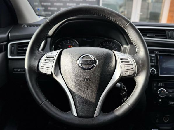 Nissan Qashqai II с пробегом 2017 года, цена 1 519 000 рублей, 162800 км, внедорожник, Автокод Объявления