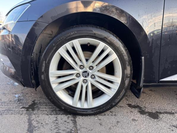 Skoda Superb III с пробегом 2018 года, цена 1 879 000 рублей, 176743 км, лифтбек, Автокод Объявления