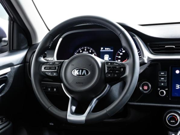 Kia Rio IV Рестайлинг с пробегом 2021 года, цена 2 247 000 рублей, 34173 км, хэтчбек, Автокод Объявления