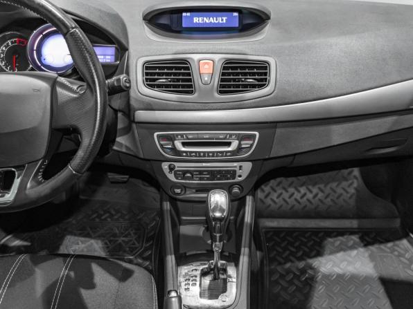Renault Megane III Рестайлинг 2 с пробегом 2015 года, цена 888 071 рубль, 128848 км, хэтчбек, Автокод Объявления
