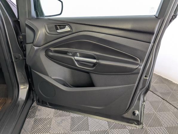 Ford Kuga II Рестайлинг с пробегом 2018 года, цена 1 795 000 рублей, 96115 км, внедорожник, Автокод Объявления