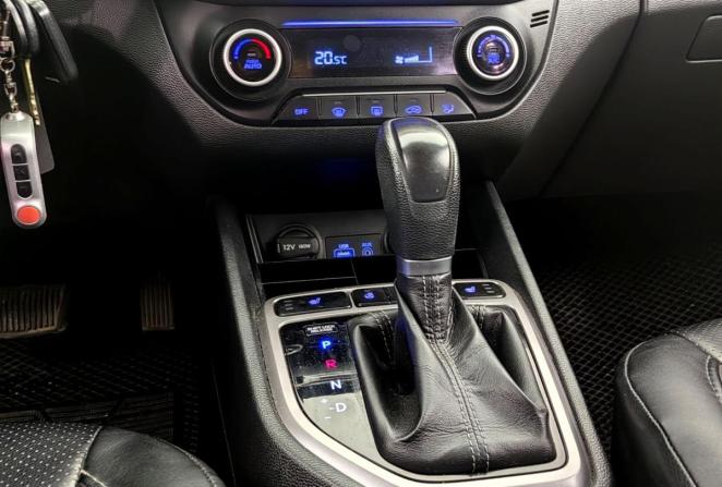 Hyundai Creta I с пробегом 2018 года, цена 1 350 000 рублей, 228619 км, внедорожник, Автокод Объявления