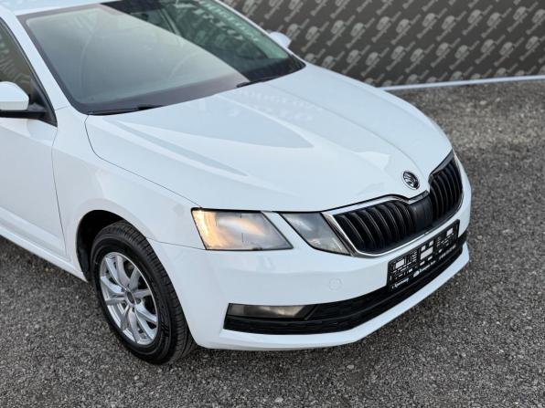 Skoda Octavia III (A7) Рестайлинг с пробегом 2019 года, цена 970 000 рублей, 174200 км, лифтбек, Автокод Объявления