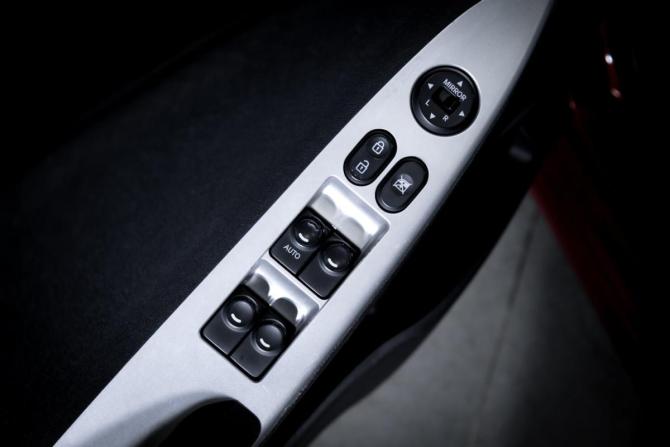 Hyundai Solaris I Рестайлинг с пробегом 2015 года, цена 949 000 рублей, 196000 км, седан, Автокод Объявления