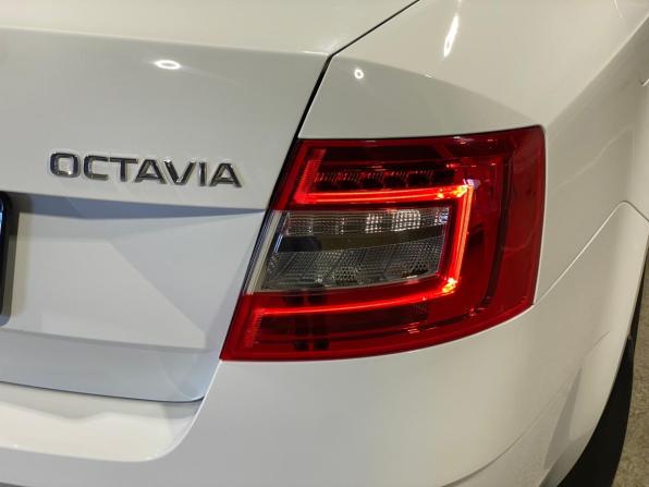 Skoda Octavia III (A7) Рестайлинг с пробегом 2020 года, цена 1 799 000 рублей, 75602 км, лифтбек, Автокод Объявления
