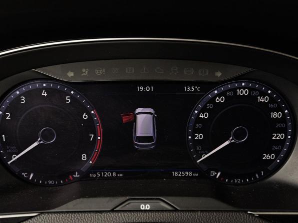 Volkswagen Passat B8 с пробегом 2017 года, цена 2 331 000 рублей, 182597 км, универсал, Автокод Объявления