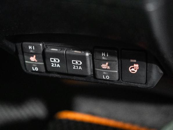 Toyota Sienta II Рестайлинг с пробегом 2021 года, цена 1 629 500 рублей, 62998 км, компактвэн, Автокод Объявления