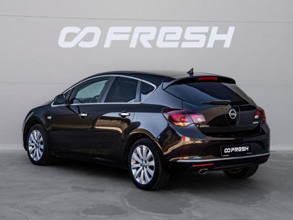 Opel Astra J Рестайлинг с пробегом 2013 года, цена 670 000 рублей, 254324 км, хэтчбек, Автокод Объявления