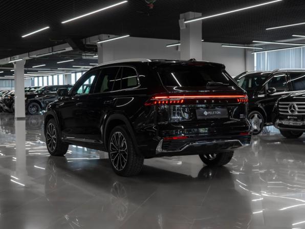 Geely Monjaro I Рестайлинг 2 с пробегом 2025 года, цена 4 000 000 рублей, 1000 км, внедорожник, Автокод Объявления