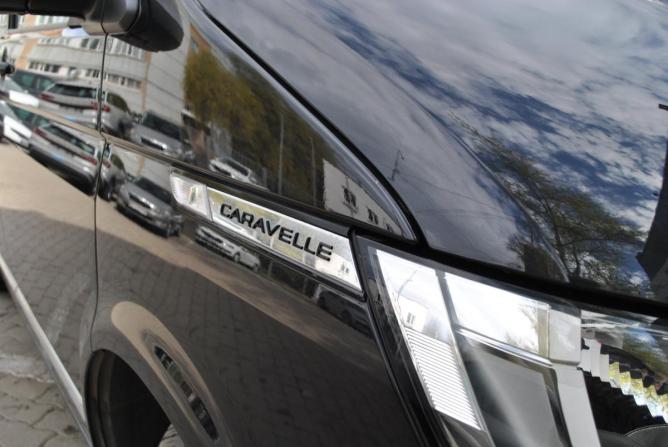 Volkswagen Caravelle T6 Рестайлинг с пробегом 2021 года, цена 4 750 000 рублей, 127000 км, минивэн, Автокод Объявления