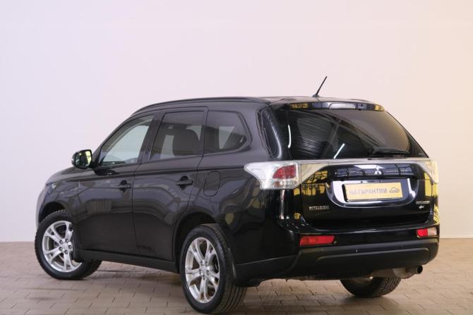 Mitsubishi Outlander III с пробегом 2012 года, цена 1 519 000 рублей, 185000 км, внедорожник, Автокод Объявления