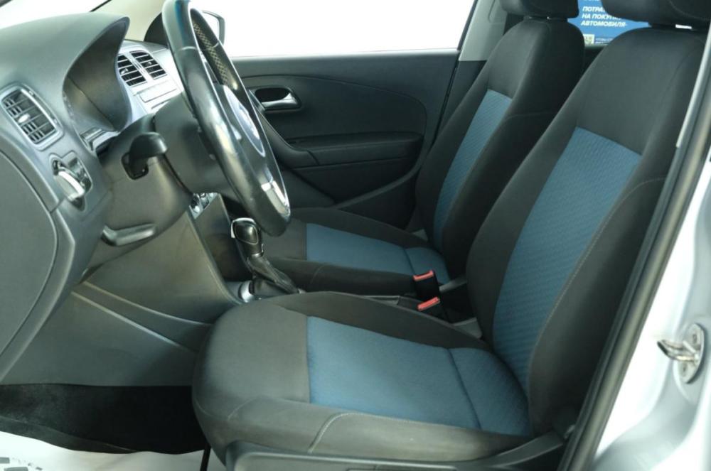 Volkswagen Polo V Омск  - изображение 8