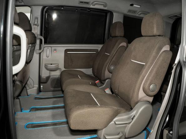 Honda Stepwgn V с пробегом 2015 года, цена 1 689 500 рублей, 165220 км, минивэн, Автокод Объявления