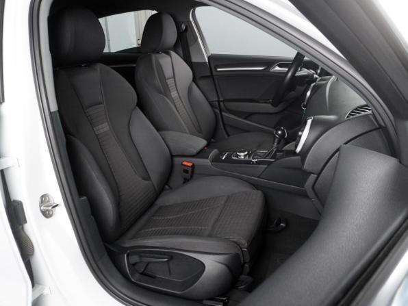 Audi A3 III (8V) Рестайлинг с пробегом 2017 года, цена 2 299 000 рублей, 122693 км, седан, Автокод Объявления