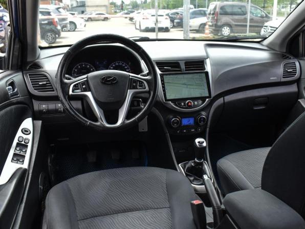 Hyundai Solaris I с пробегом 2012 года, цена 750 000 рублей, 235758 км, седан, Автокод Объявления