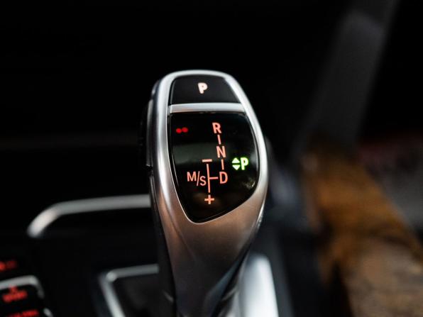 BMW 3 серии VI (F3x) Рестайлинг с пробегом 2016 года, цена 2 328 500 рублей, 119503 км, седан, Автокод Объявления