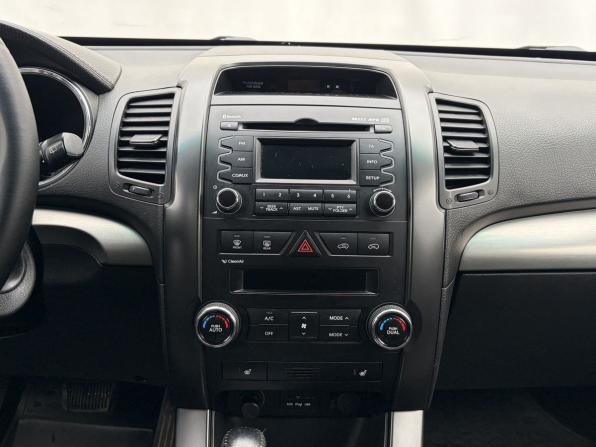 Kia Sorento II с пробегом 2012 года, цена 1 199 000 рублей, 219895 км, внедорожник, Автокод Объявления