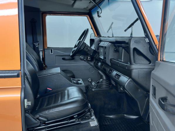 Land Rover Defender I с пробегом 2003 года, цена 1 390 000 рублей, 292901 км, внедорожник, Автокод Объявления