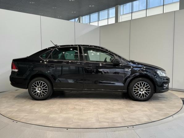 Volkswagen Polo V Рестайлинг с пробегом 2018 года, цена 1 105 000 рублей, 215425 км, седан, Автокод Объявления