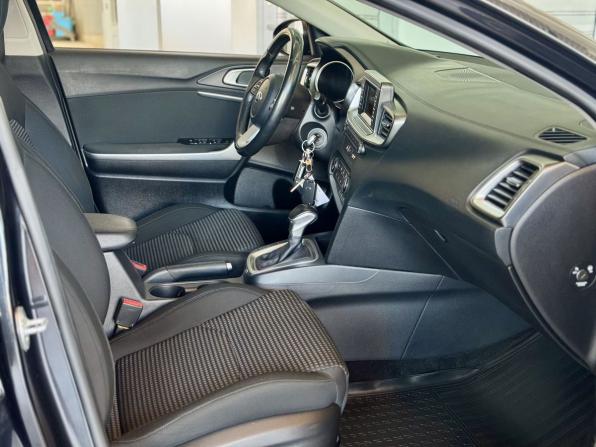 Kia Ceed III с пробегом 2019 года, цена 1 549 000 рублей, 147000 км, универсал, Автокод Объявления