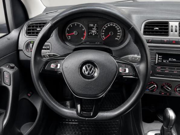 Volkswagen Polo V Рестайлинг с пробегом 2020 года, цена 1 350 000 рублей, 115827 км, седан, Автокод Объявления